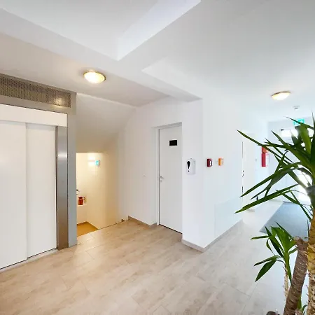 بيت ضيافة Pension Voesendorf