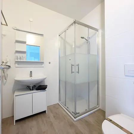 Pension Voesendorf 게스트하우스