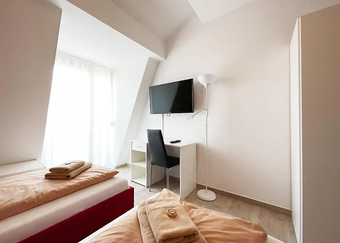 Pension Voesendorf 4*