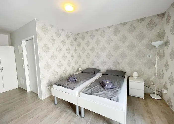 Pensjonat Pension Voesendorf 4*