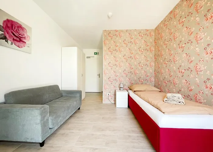 Pension Voesendorf Maison d'hôtes 4*