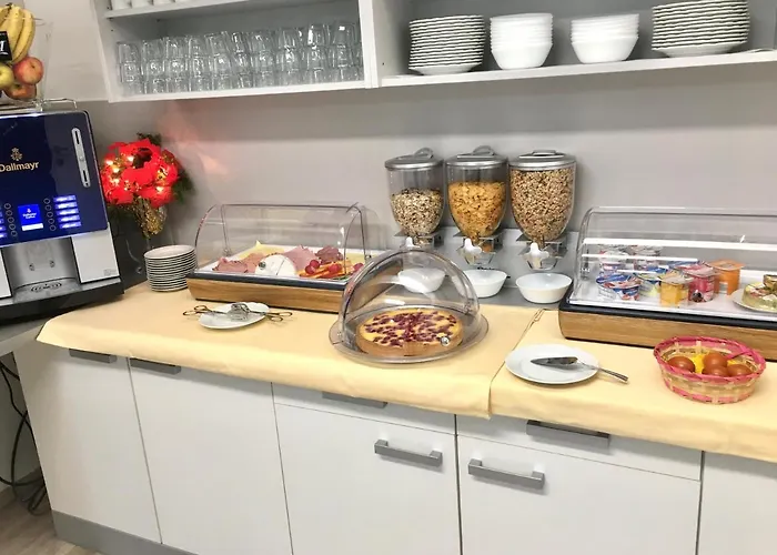 Pension Voesendorf Maison d'hôtes 4*