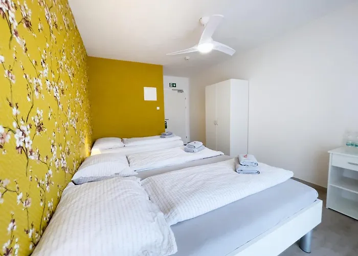 Pensjonat Pension Voesendorf 4*